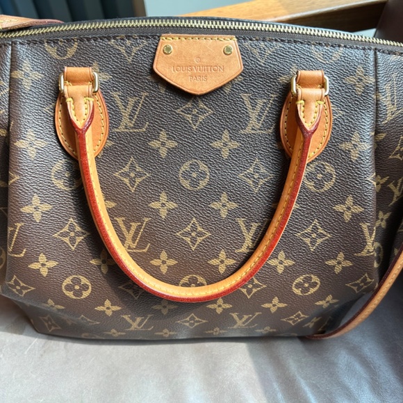 LOUIS VUITTON Monogram Turenne MM - Picture 5 of 5